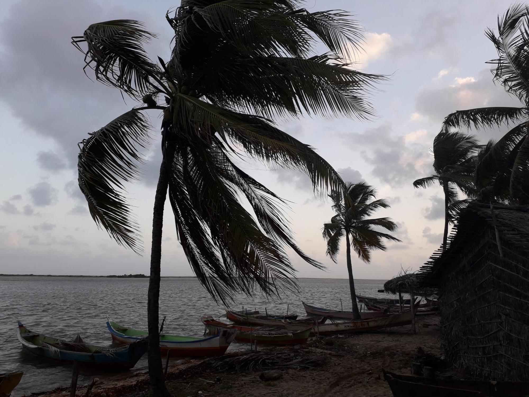 Chale Perto Da Praia Com Duas Suites E Varandao Pacatuba  Exterior foto